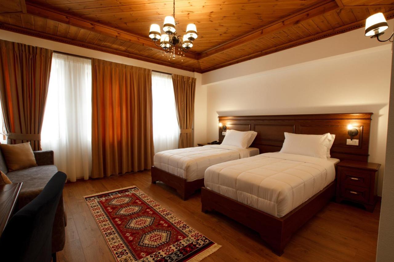Rose Garden Hotel Gjirokastër Exterior foto