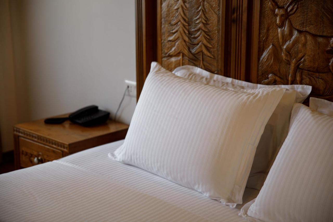 Rose Garden Hotel Gjirokastër Exterior foto