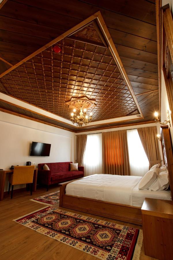 Rose Garden Hotel Gjirokastër Exterior foto